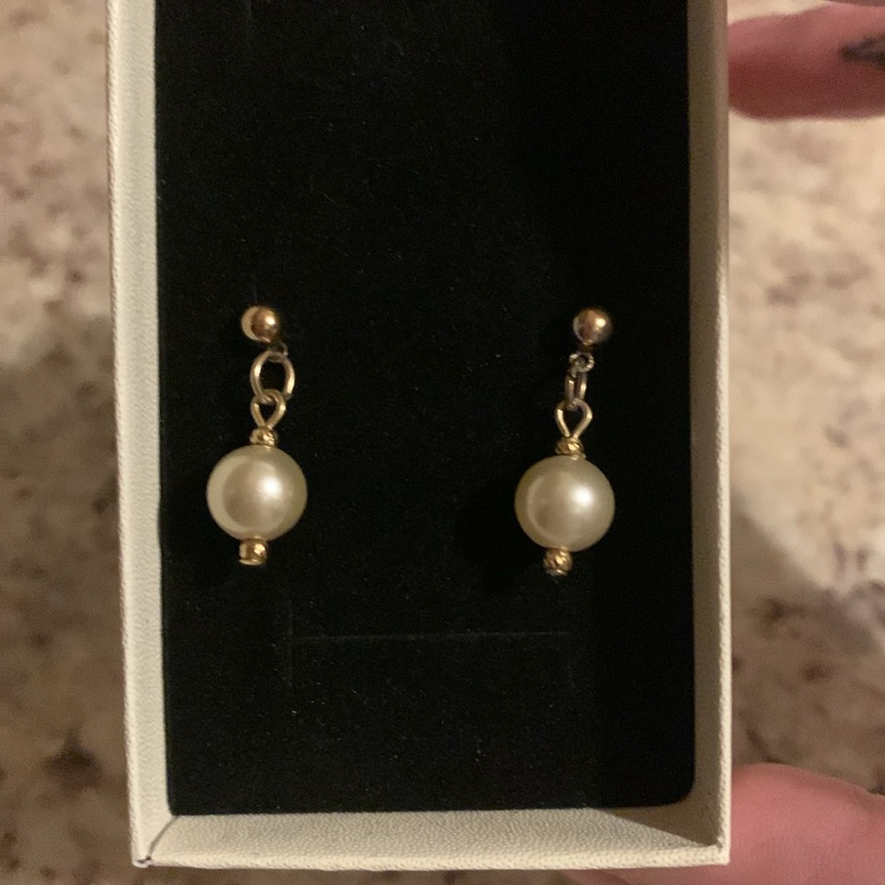 Elegant Gold and Beautiful Earth Tone South Sea Shell Pearl Drop Earrings